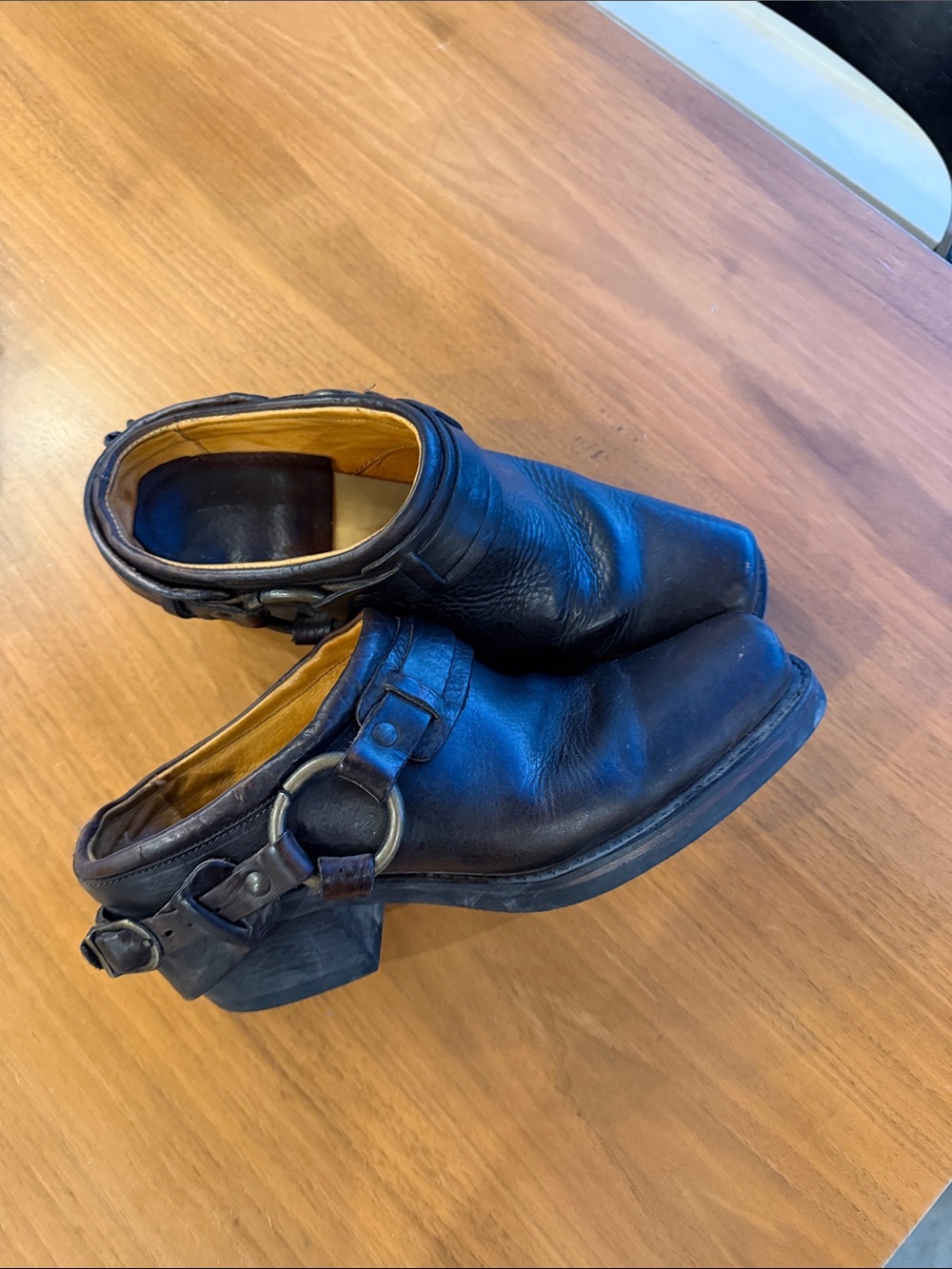 Women’s Frye